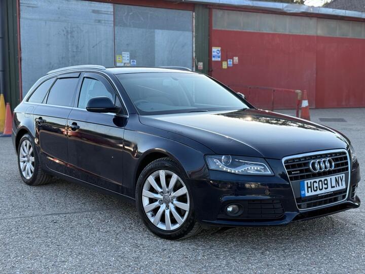 Audi A4 Avant 2.0 TFSI SE S Tronic Quattro Euro 5 5dr