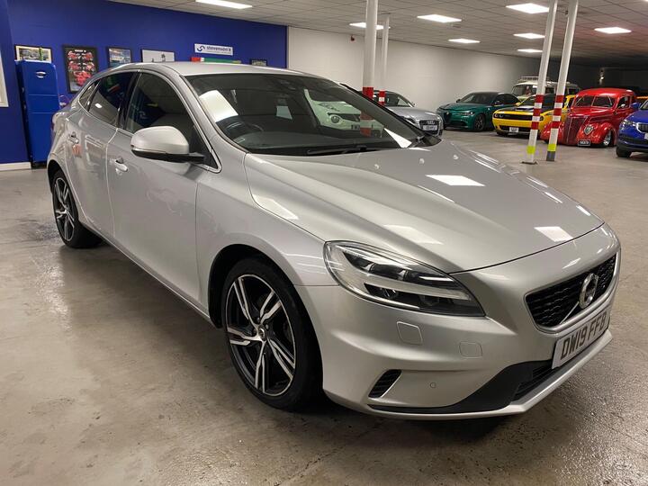 Volvo V40 2.0 T2 R-Design Edition Euro 6 (s/s) 5dr