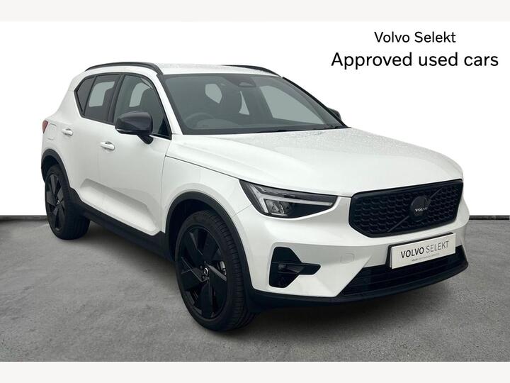 Volvo XC40 2.0 B3 MHEV Plus Black Edition DCT Auto Euro 6 (s/s) 5dr