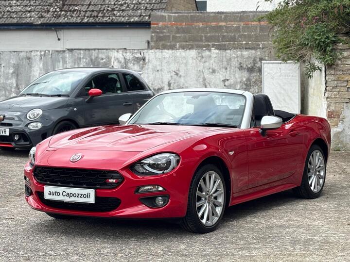 Fiat 124 Spider 1.4 MultiAir Anniversary Euro 6 2dr Fiat 124 Spider 1.4 MultiAir Anniversary Euro 6 2dr