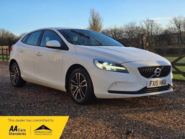 Volvo V40 2.0 T2 R-Design Edition Euro 6 (s/s) 5dr