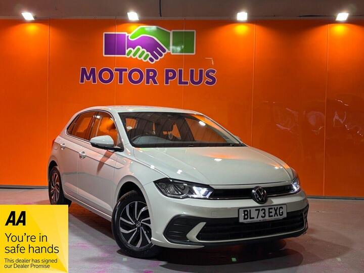 Volkswagen POLO 1.0 TSI Life Euro 6 (s/s) 5dr Volkswagen POLO 1.0 TSI Life Euro 6 (s/s) 5dr