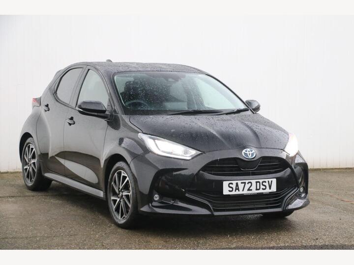 Toyota Yaris 1.5 VVT-h Design E-CVT Euro 6 (s/s) 5dr