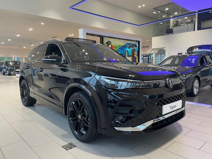 Volkswagen Tiguan 1.5 ETSI MHEV R-Line DSG Euro 6 (s/s) 5dr