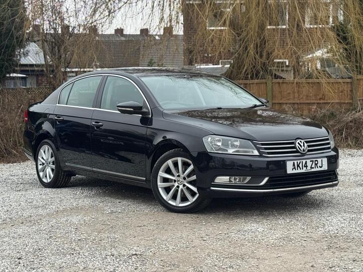 Volkswagen Passat 2.0 TDI BlueMotion Tech Executive DSG Euro 5 (s/s) 4dr