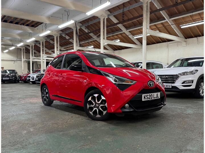 Toyota AYGO 1.0 VVT-i X-trend Funroof X-shift Euro 6 5dr