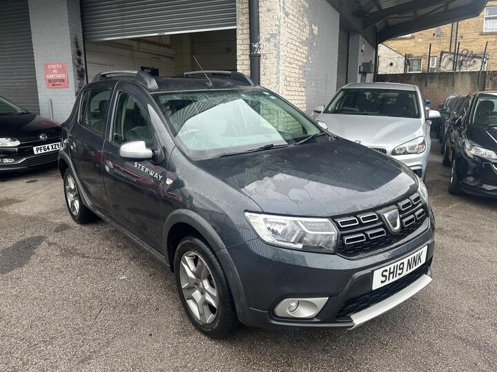 Dacia Sandero Stepway 1.0 SCe Essential Euro 6 5dr