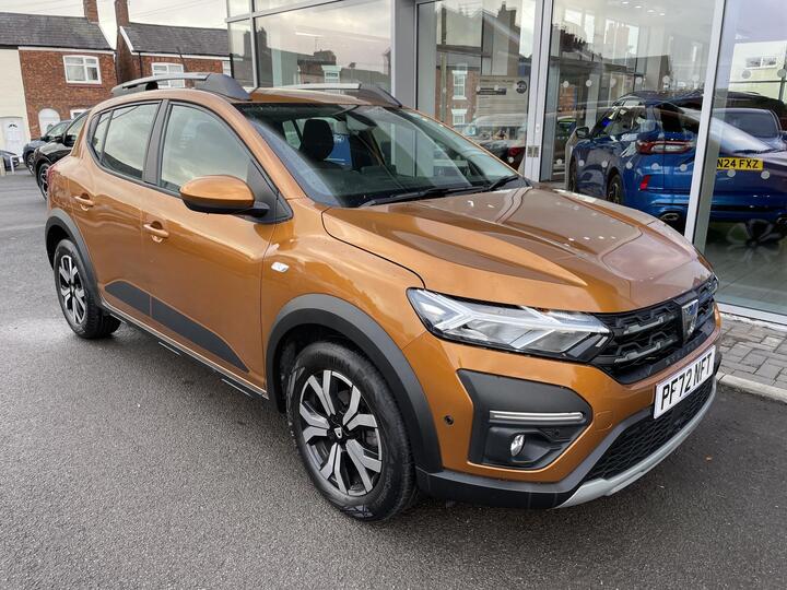 Dacia Sandero Stepway 1.0 TCe Prestige Euro 6 (s/s) 5dr Dacia Sandero Stepway 1.0 TCe Prestige Euro 6 (s/s) 5dr
