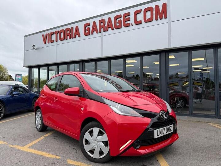 Toyota AYGO 1.0 VVT-i X-play Euro 6 5dr