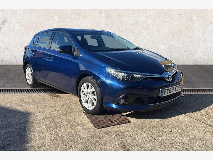 Toyota Auris 1.8 VVT-h Icon Tech CVT Euro 6 (s/s) 5dr