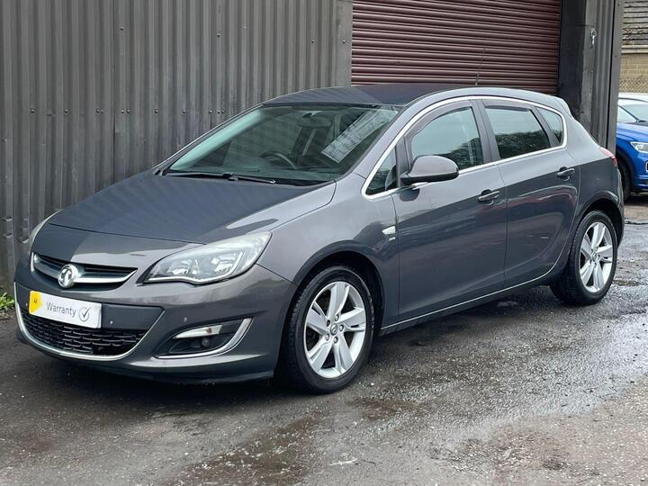 Vauxhall Astra 2.0 CDTi EcoFLEX SRi Euro 5 (s/s) 5dr Vauxhall Astra 2.0 CDTi EcoFLEX SRi Euro 5 (s/s) 5dr