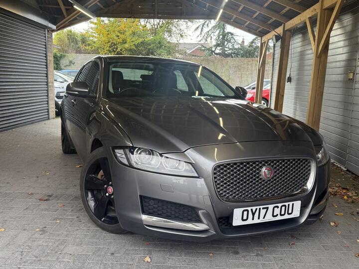 Jaguar XF 2.0d Portfolio Auto Euro 6 (s/s) 4dr