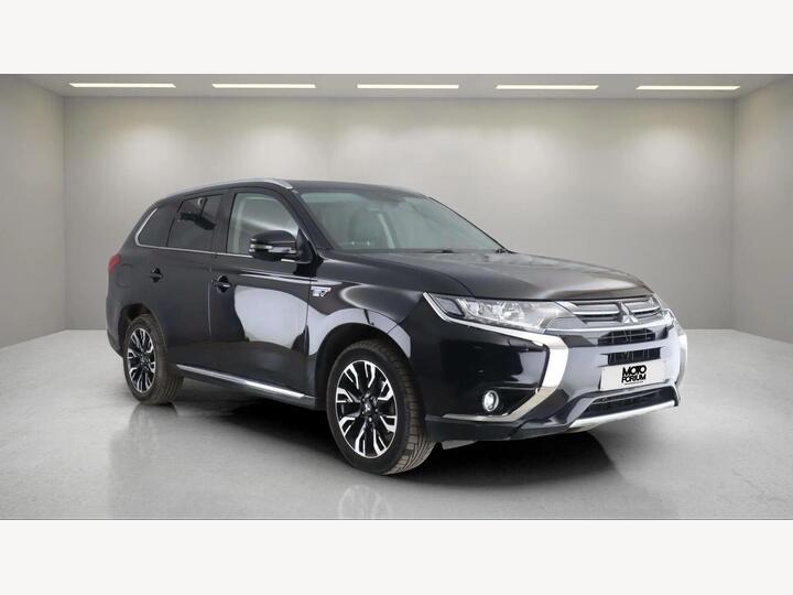 Mitsubishi Outlander 2.0h 12kWh 4h CVT 4WD Euro 6 (s/s) 5dr Mitsubishi Outlander 2.0h 12kWh 4h CVT 4WD Euro 6 (s/s) 5dr