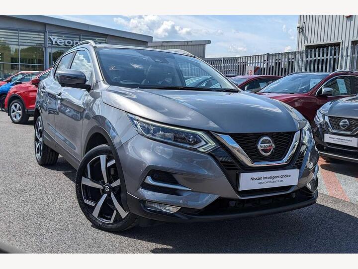 Nissan Qashqai 1.3 DIG-T N-Motion Euro 6 (s/s) 5dr