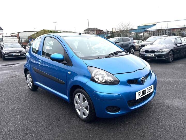 Toyota AYGO 1.0 VVT-i Blue Euro 4 3dr Toyota AYGO 1.0 VVT-i Blue Euro 4 3dr