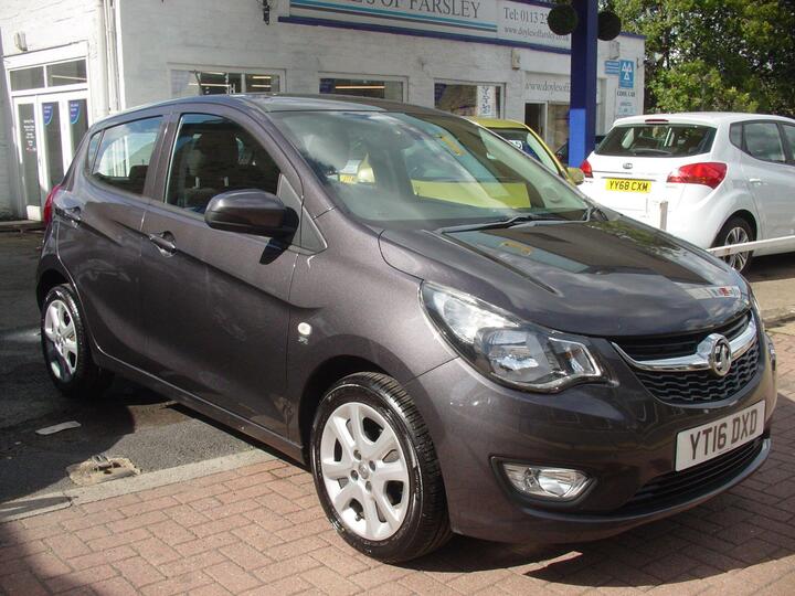 Vauxhall Viva 1.0i SE Euro 6 5dr (a/c) Vauxhall Viva 1.0i SE Euro 6 5dr (a/c)