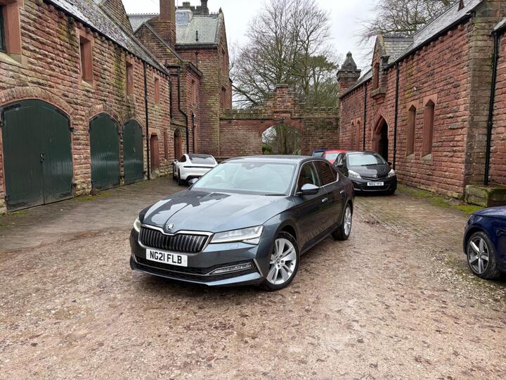 Skoda Superb 1.4 TSI IV 13kWh SE L DSG Euro 6 (s/s) 5dr Skoda Superb 1.4 TSI IV 13kWh SE L DSG Euro 6 (s/s) 5dr