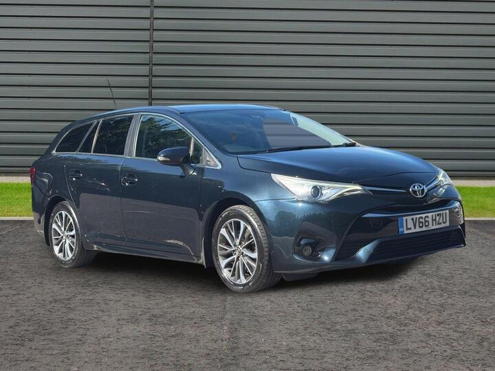 Toyota Avensis 2.0 D-4D Business Edition Plus Touring Sports Euro 6 (s/s) 5dr