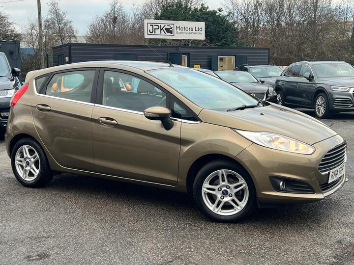 Ford Fiesta 1.6 Zetec Powershift Euro 5 5dr