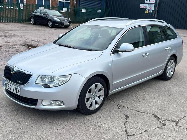 Skoda Superb 1.6 TDI SE GreenLine II Euro 5 (s/s) 5dr