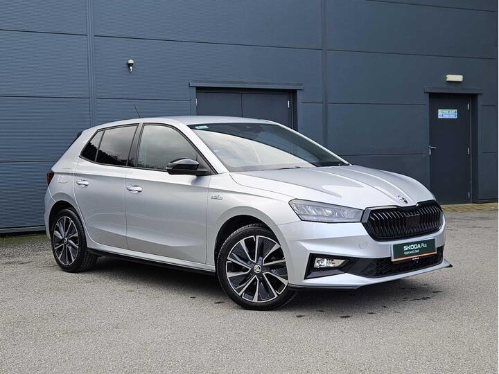 Skoda Fabia 1.0 TSI Monte Carlo DSG Euro 6 (s/s) 5dr Skoda Fabia 1.0 TSI Monte Carlo DSG Euro 6 (s/s) 5dr