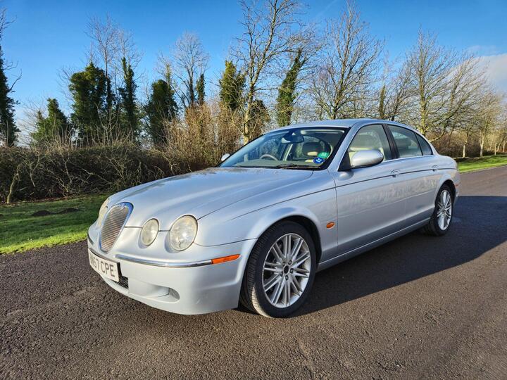 Jaguar S-Type 2.7D V6 SE 4dr