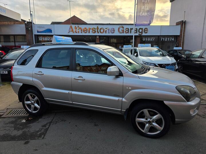 Kia Sportage 2.0 CRDi Titan 4WD 5dr