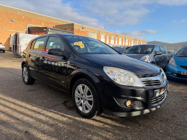 Vauxhall Astra 1.8i 16v Design 5dr
