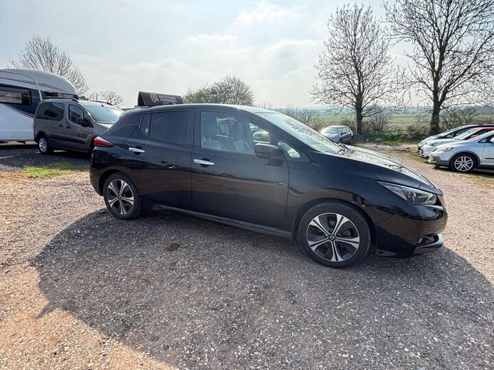 Nissan LEAF 40kWh N-Connecta Auto 5dr