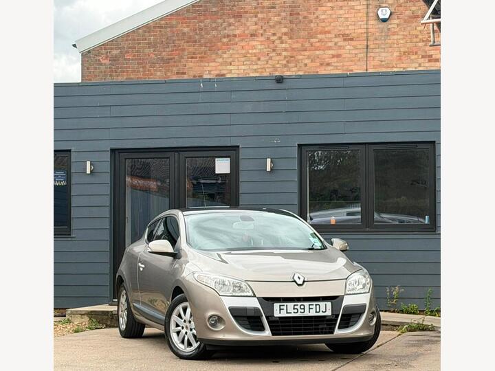 Renault Megane 2.0 16V Privilege CVT Euro 5 3dr