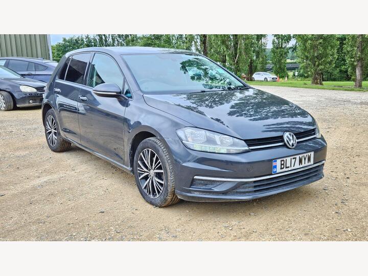 Volkswagen Golf 1.0 TSI BlueMotion Tech SE Nav Euro 6 (s/s) 5dr
