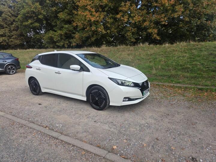 Nissan LEAF 39kWh N-Connecta Auto 5dr