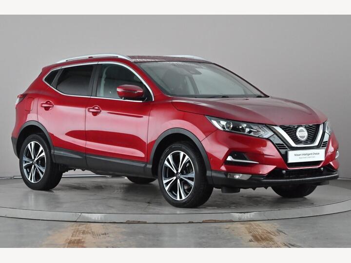 Nissan Qashqai 1.3 DIG-T N-Connecta Euro 6 (s/s) 5dr