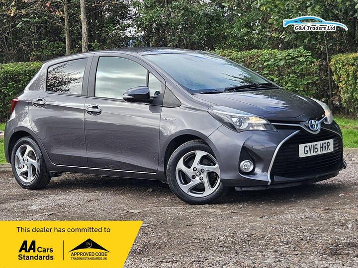 Toyota Yaris 1.5 VVT-h Excel E-CVT Euro 6 5dr (15in Alloy)
