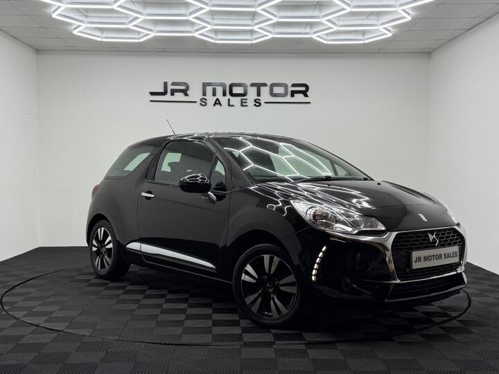DS AUTOMOBILES DS 3 1.2 PureTech Chic Euro 6 3dr DS AUTOMOBILES DS 3 1.2 PureTech Chic Euro 6 3dr
