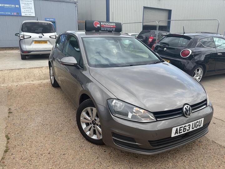 Volkswagen Golf 1.6 TDI BlueMotion Tech SE Euro 5 (s/s) 3dr