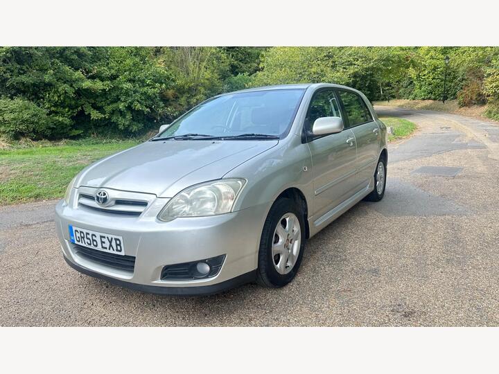 Toyota Corolla 1.6 VVT-i Colour Collection 5dr