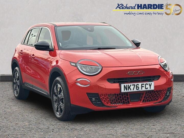 Fiat 600 1.2 MHEV E-DCT Euro 6 (s/s) 5dr