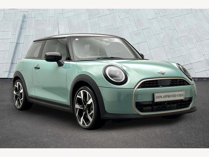 MINI Cooper 1.5C Exclusive Steptronic Euro 6 (s/s) 3dr
