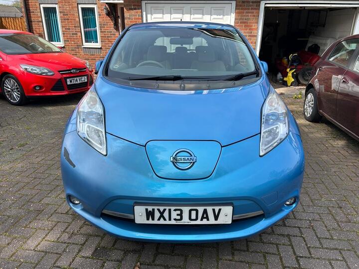 Nissan Leaf 24kWh Auto 5dr