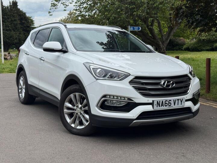 Hyundai SANTA FE 2.2 CRDi Blue Drive Premium Auto 4WD Euro 6 (s/s) 5dr (7 Seat) Hyundai SANTA FE 2.2 CRDi Blue Drive Premium Auto 4WD Euro 6 (s/s) 5dr (7 Seat)