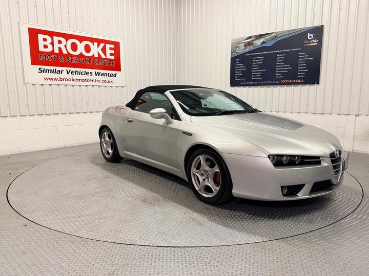 Alfa Romeo Spider 2.2 JTS 2dr