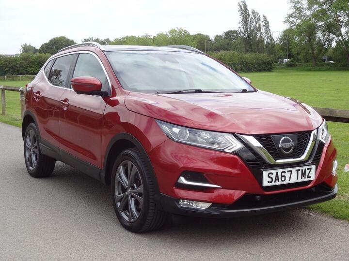 Nissan QASHQAI 1.5 DCi N-Connecta Euro 6 (s/s) 5dr