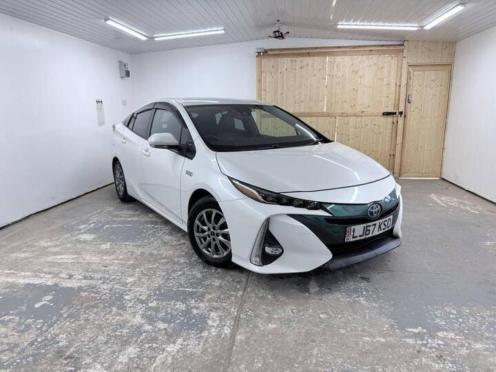 Toyota Prius 1.8 VVT 8.8kWh Business Edition Plus CVT Euro 6 (s/s) 5dr