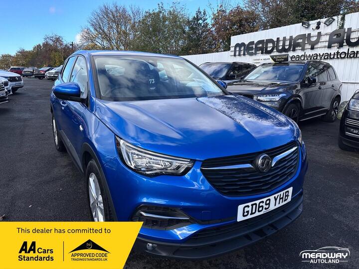 Vauxhall Grandland X 1.2 Turbo SE Euro 6 (s/s) 5dr