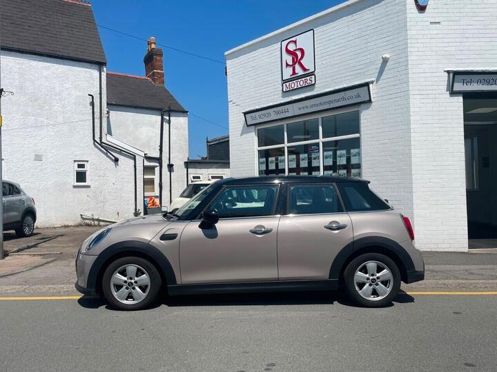 MINI HATCH 1.5 Cooper Classic Euro 6 (s/s) 5dr