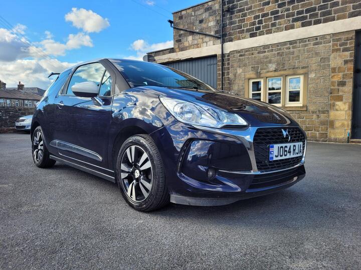 DS AUTOMOBILES DS 3 1.2 PureTech Chic Euro 6 3dr DS AUTOMOBILES DS 3 1.2 PureTech Chic Euro 6 3dr