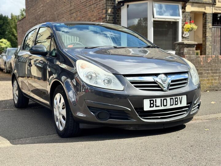 Vauxhall Corsa 1.4i 16v Exclusiv 5dr