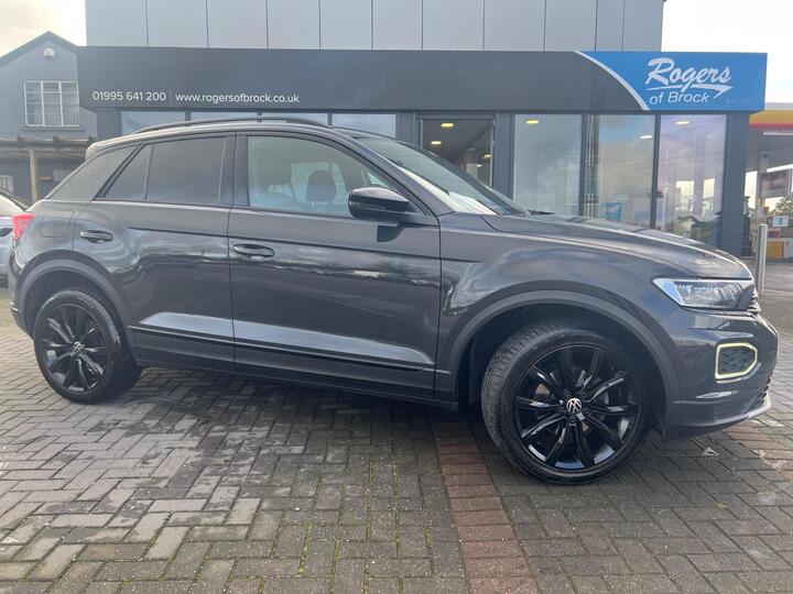 Volkswagen T-Roc 1.0 TSI Black Edition Euro 6 (s/s) 5dr Volkswagen T-Roc 1.0 TSI Black Edition Euro 6 (s/s) 5dr