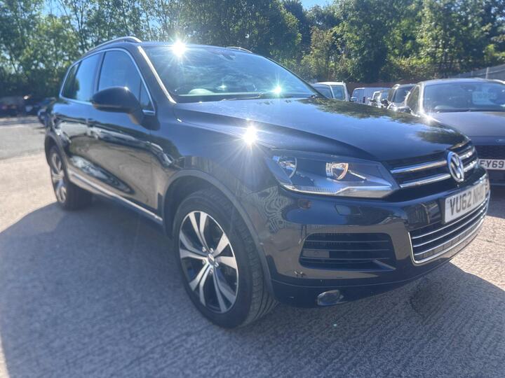 Volkswagen Touareg 3.0 TDI V6 BlueMotion Tech SE Tiptronic 4WD Euro 5 (s/s) 5dr
